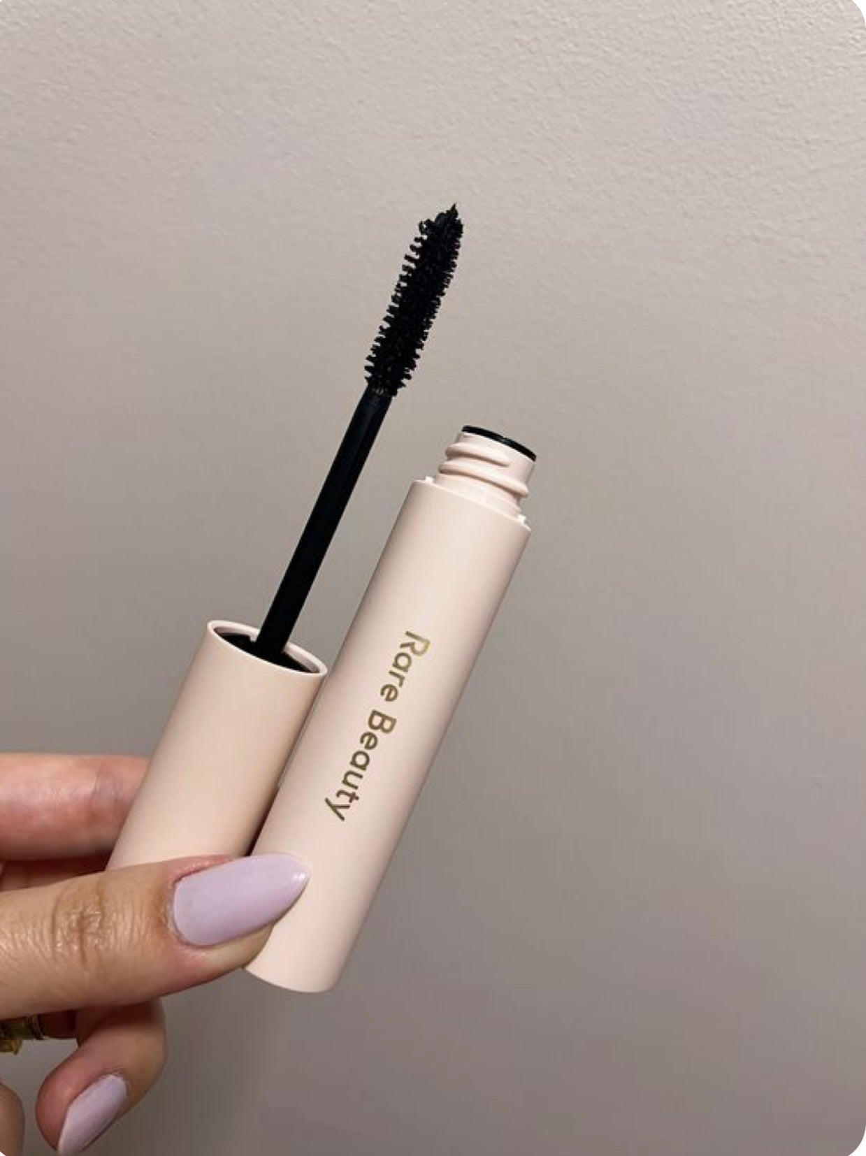 Rare beauty mascara perfect stokes Universal black